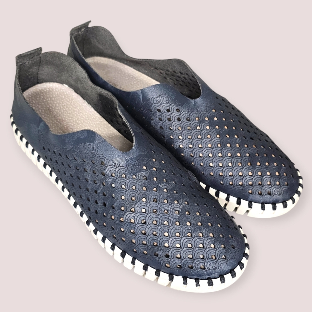 ILSE JACOBSEN Women's Tulip Perferated Slip-On Sneakers